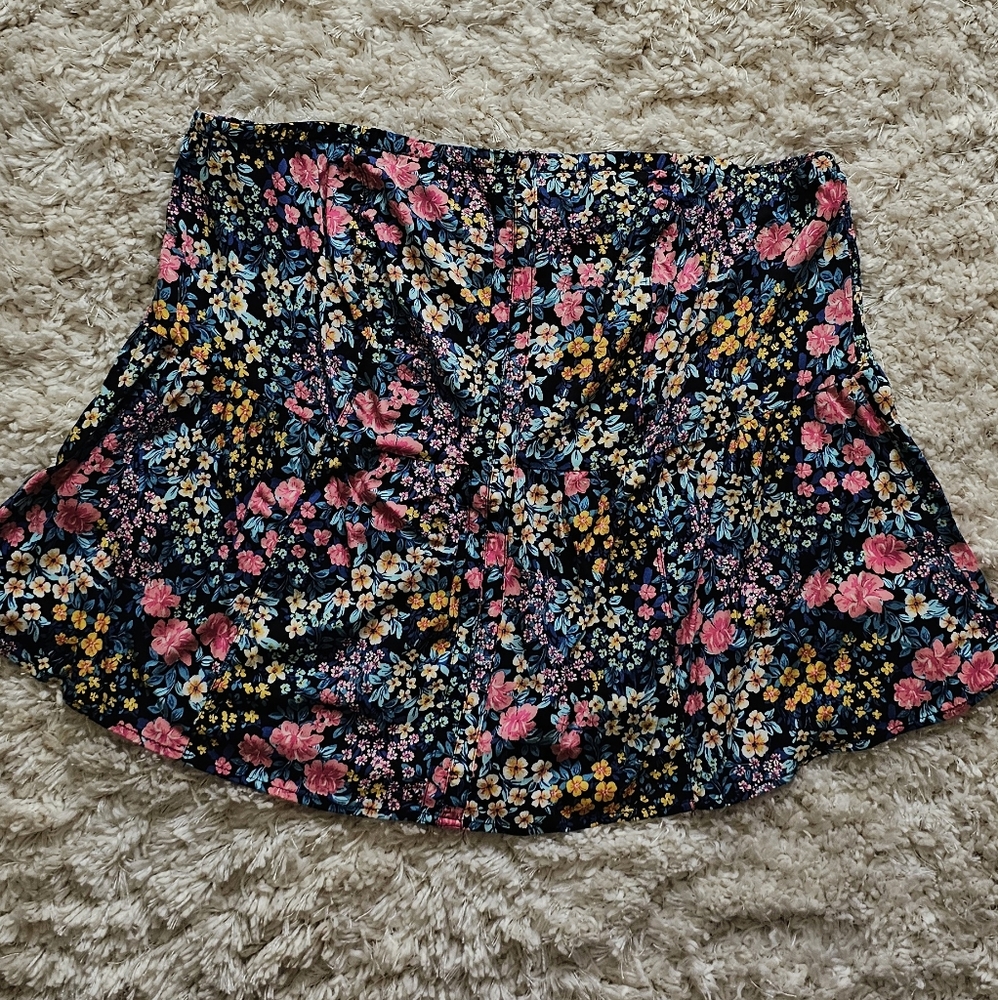 Torrid summer floral crop top